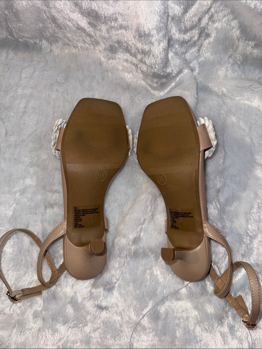 wild fable White Daisy Ankle-Strap Heels with Tan Footbed - Picture 7 of 7